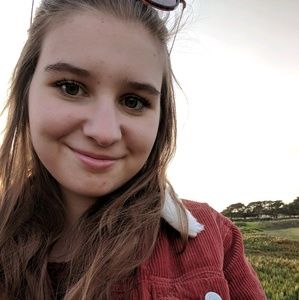 Meet your Posher, Caroline